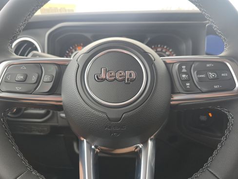 New 2025 Jeep Wrangler Sahara image 28