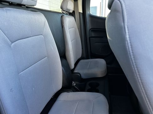 Used 2019 GMC Canyon 4x4 Extended Cab w/ Convenience Package image 11