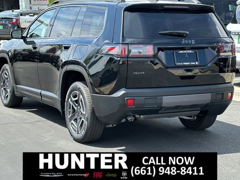 New 2026 Jeep Cherokee Laredo image 5