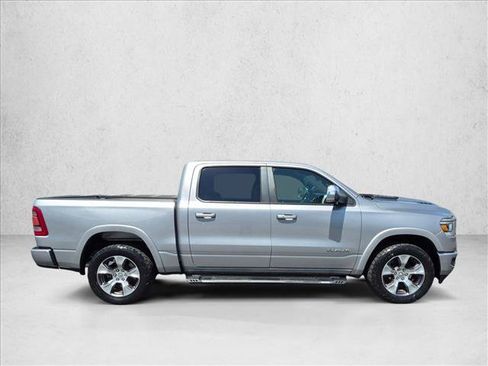 Used 2019 RAM 1500 Laramie w/ Sport Appearance Package AWD/4WD image 4