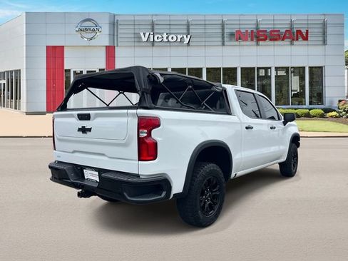 Used 2023 Chevrolet Silverado 1500 ZR2 w/ Technology Package AWD/4WD image 3