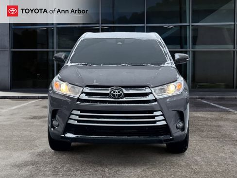 Used 2019 Toyota Highlander XLE image 14