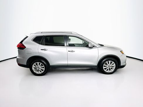 Used 2017 Nissan Rogue SV FWD image 10