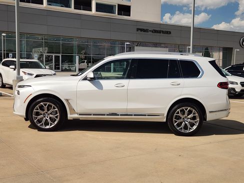Used 2023 BMW X7 xDrive40i w/ Executive Package AWD/4WD image 4