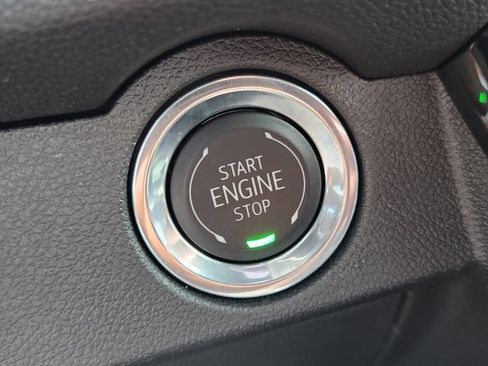 Used 2026 Chevrolet Traverse High Country w/ LPO, Floor Liner Package FWD image 8