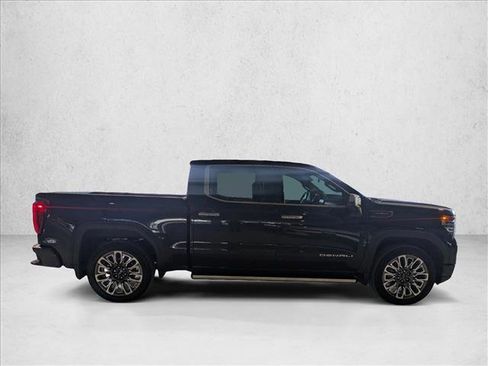 Used 2025 GMC Sierra 1500 Denali Ultimate image 4