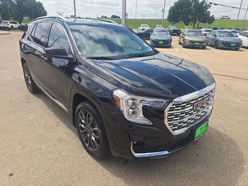 Used 2024 GMC Terrain Denali w/ Black Diamond Edition AWD/4WD image 7