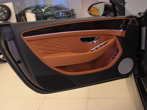 New 2026 Bentley Continental GTC image 15