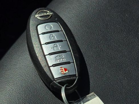 Used 2023 Nissan Maxima SR w/ Sport Mat Group FWD image 37