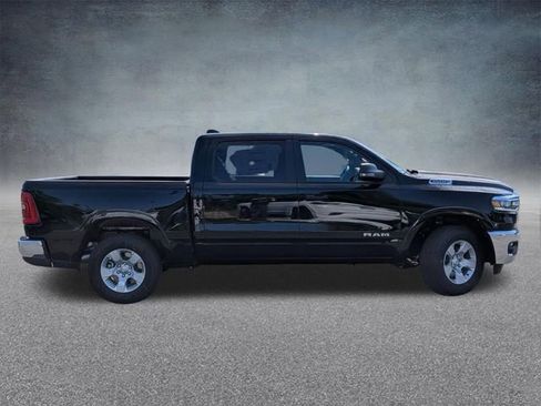 New 2026 RAM 1500 4x4 Crew Cab image 2