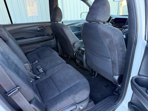 Used 2022 Honda Pilot Sport image 32