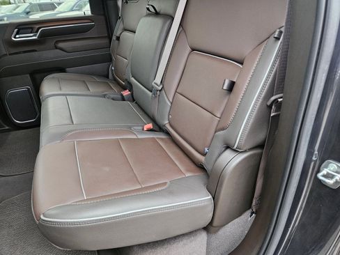 Used 2024 GMC Sierra 3500 Denali w/ Denali Reserve Package image 27