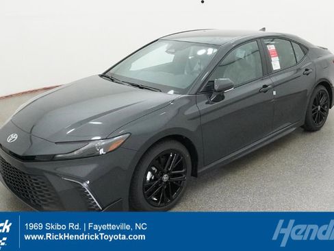 New 2026 Toyota Camry SE FWD image 1
