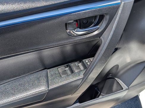 Used 2016 Toyota Corolla S FWD image 15