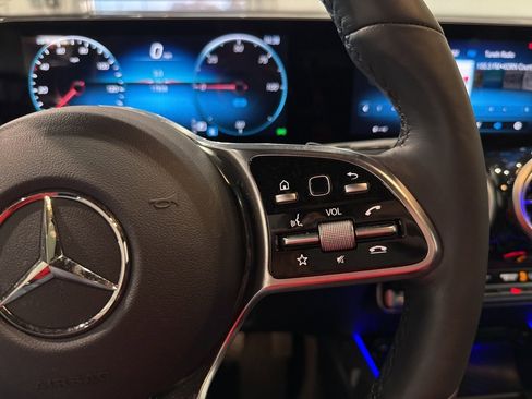 Used 2023 Mercedes-Benz EQB 300 4MATIC w/ Exclusive Package image 28