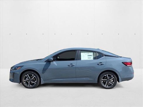 New 2025 Nissan Sentra SV image 5