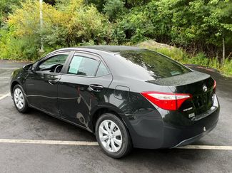 Used 2015 Toyota Corolla LE FWD video 3