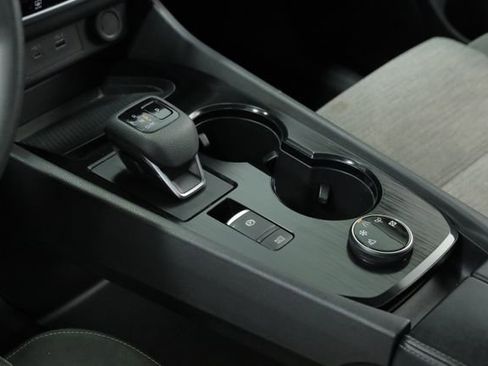 Used 2023 Nissan Rogue SV image 24