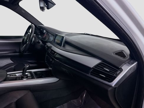 Used 2017 BMW X5 xDrive50i image 30