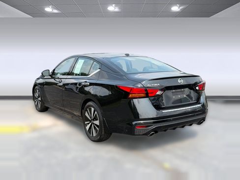 Used 2021 Nissan Altima 2.5 SL FWD image 3