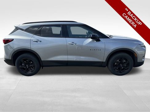 Used 2023 Chevrolet Blazer LT w/ Convenience Package image 9