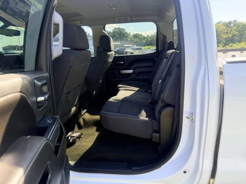 Used 2017 Chevrolet Silverado 1500 LT w/ LT Convenience Package AWD/4WD image 21