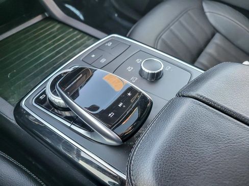 Used 2018 Mercedes-Benz GLE 350 4MATIC image 17