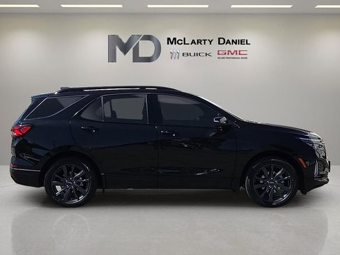 Used 2023 Chevrolet Equinox RS w/ RS Leather Package FWD image 6