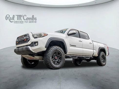 Used 2018 Toyota Tacoma SR5 image 1