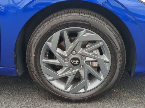 Used 2024 Hyundai Elantra SEL FWD image 10