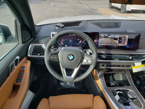 New 2026 BMW X5 xDrive40i w/ Premium Package image 16