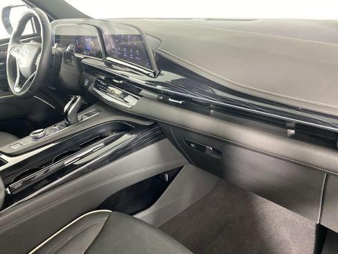 Certified 2024 Cadillac Escalade Sport w/ LPO, ONYX Package image 32