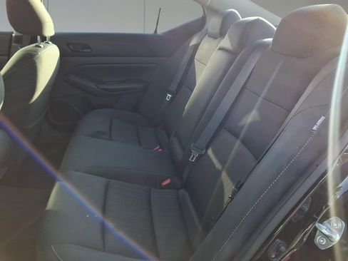 Used 2024 Nissan Altima 2.5 SV image 25