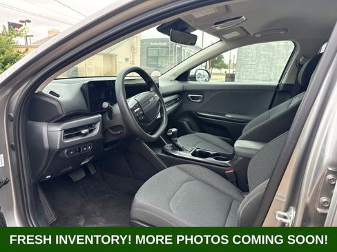 Used 2025 Kia K4 FWD image 8
