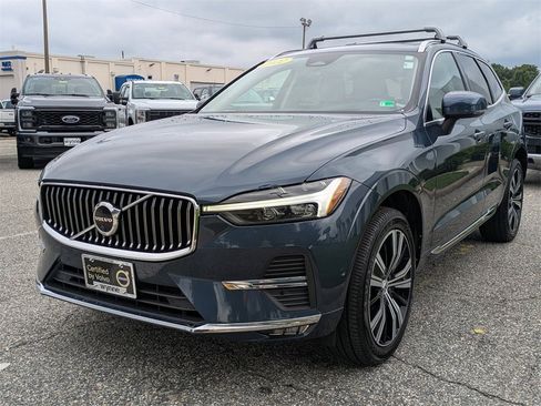 Certified 2022 Volvo XC60 B5 Inscription w/ Advanced Package image 8