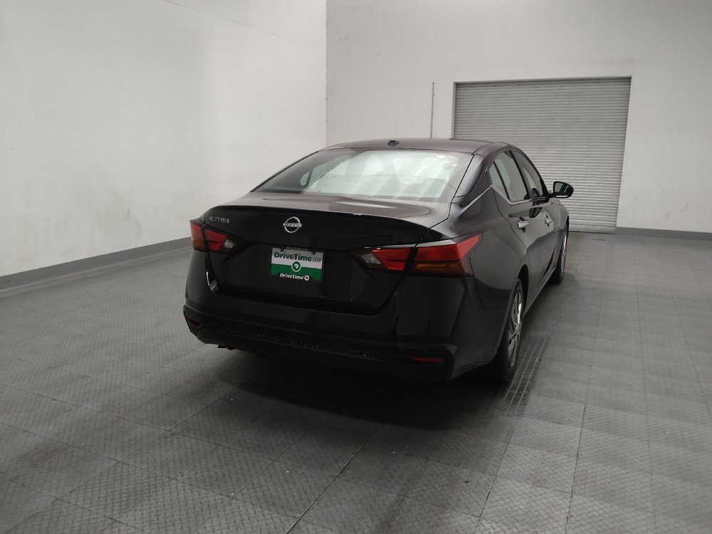 Used 2025 Nissan Altima 2.5 S FWD image 7