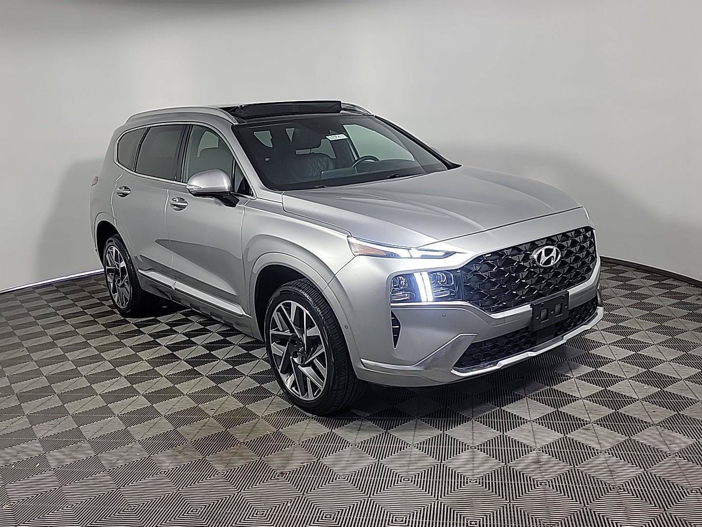 Used 2022 Hyundai Santa Fe Calligraphy AWD/4WD image 1