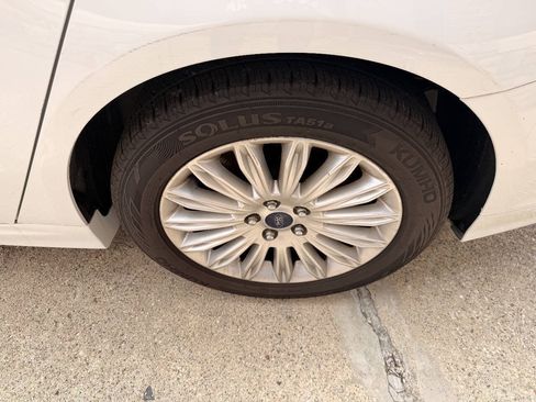 Used 2014 Ford Fusion Energi SE w/ Driver Assist Package FWD image 36