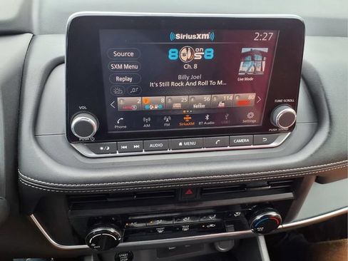 Used 2024 Nissan Rogue S AWD/4WD image 25