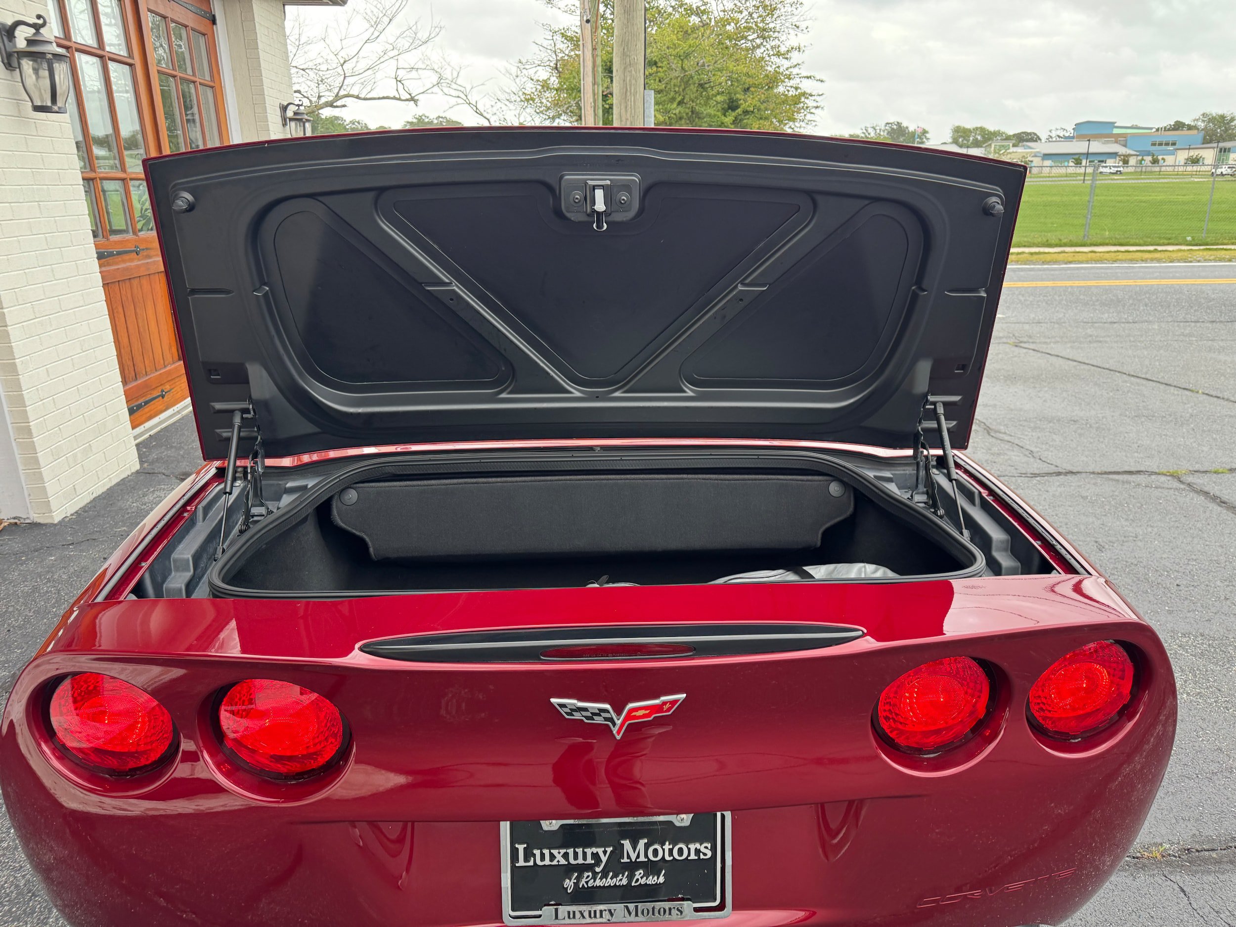 Used 2006 Chevrolet Corvette Convertible w/ Preferred Equipment Group RWD image 25