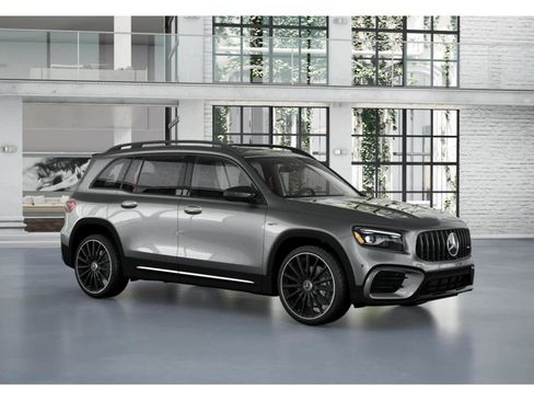New 2026 Mercedes-Benz GLB 35 AMG 4MATIC image 11