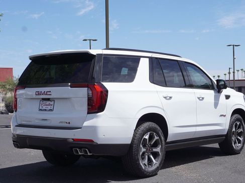 New 2026 GMC Yukon AT4 Ultimate AWD/4WD image 3