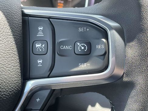 New 2026 RAM 2500 Laramie AWD/4WD image 30