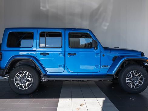 New 2026 Jeep Wrangler Sahara image 3