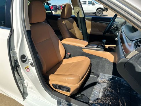 Used 2014 Lexus GS 350 image 24