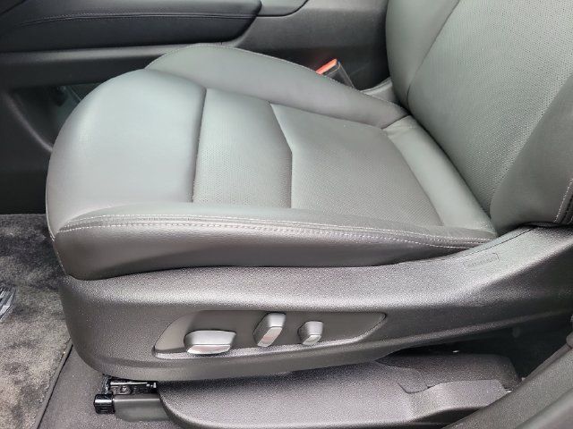 Certified 2024 Cadillac XT5 Premium Luxury w/ Technology Package FWD image 24