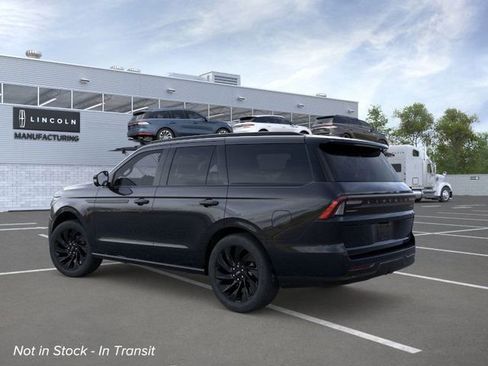 New 2026 Lincoln Navigator Reserve AWD/4WD image 4