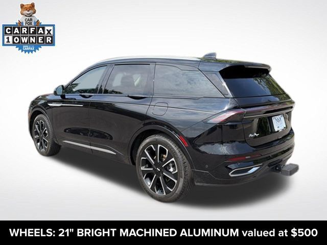 Used 2024 Lincoln Nautilus Reserve w/ Equipment Group 202A AWD/4WD image 4