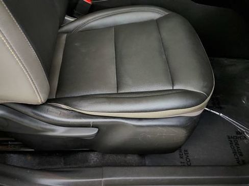Used 2024 Chevrolet Trax ACTIV w/ Sunroof Package FWD image 37