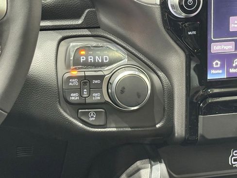 New 2026 RAM 1500 4x4 Crew Cab image 30